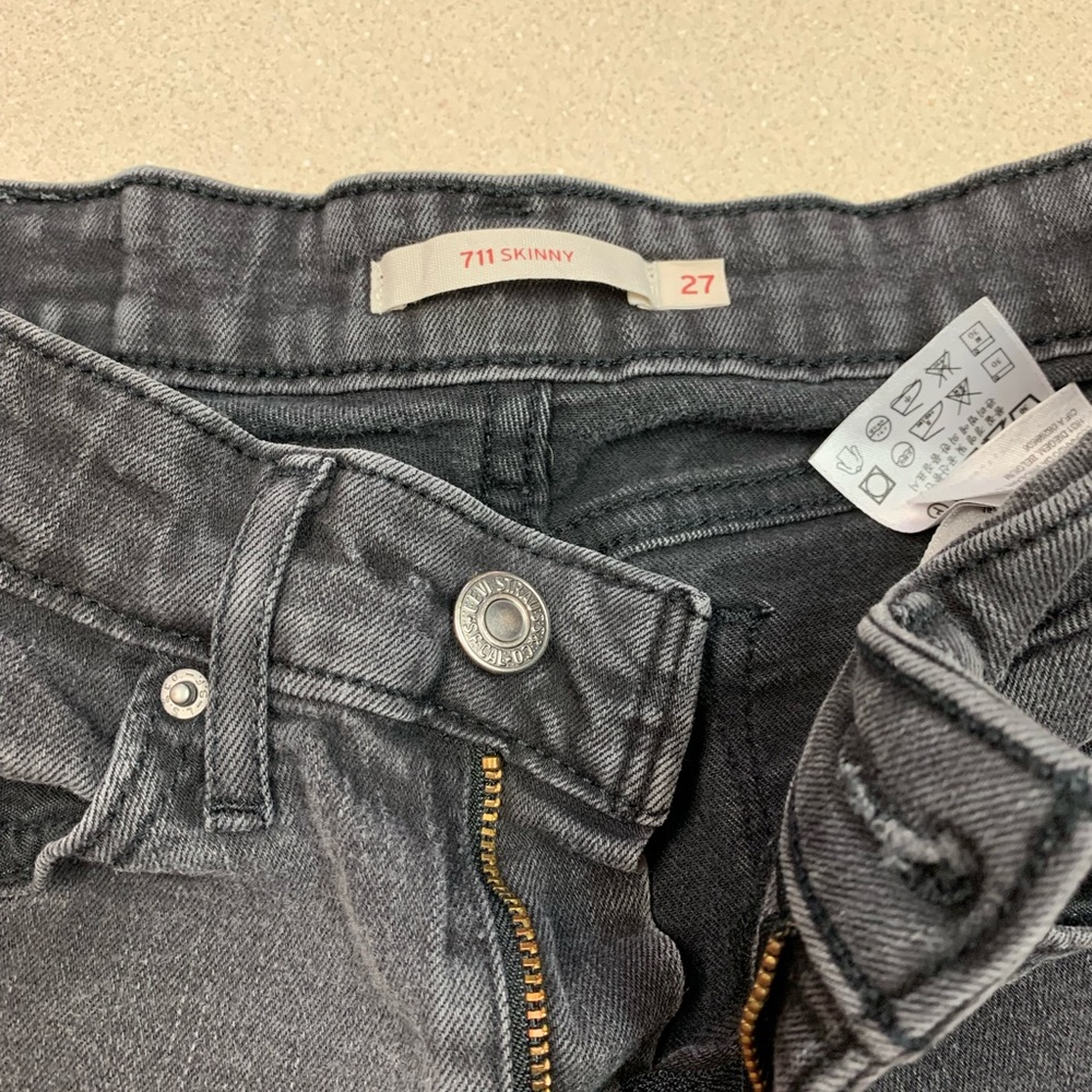 Levi jeans